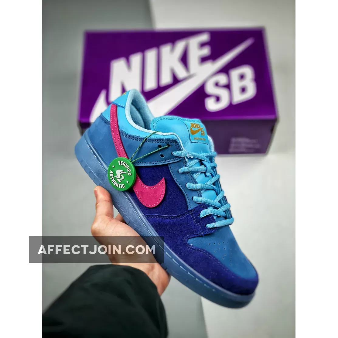 Run The Jewels x Nike SB Dunk Low Deep Royal Blue/Pink DO9404-400, how do dunk lows run