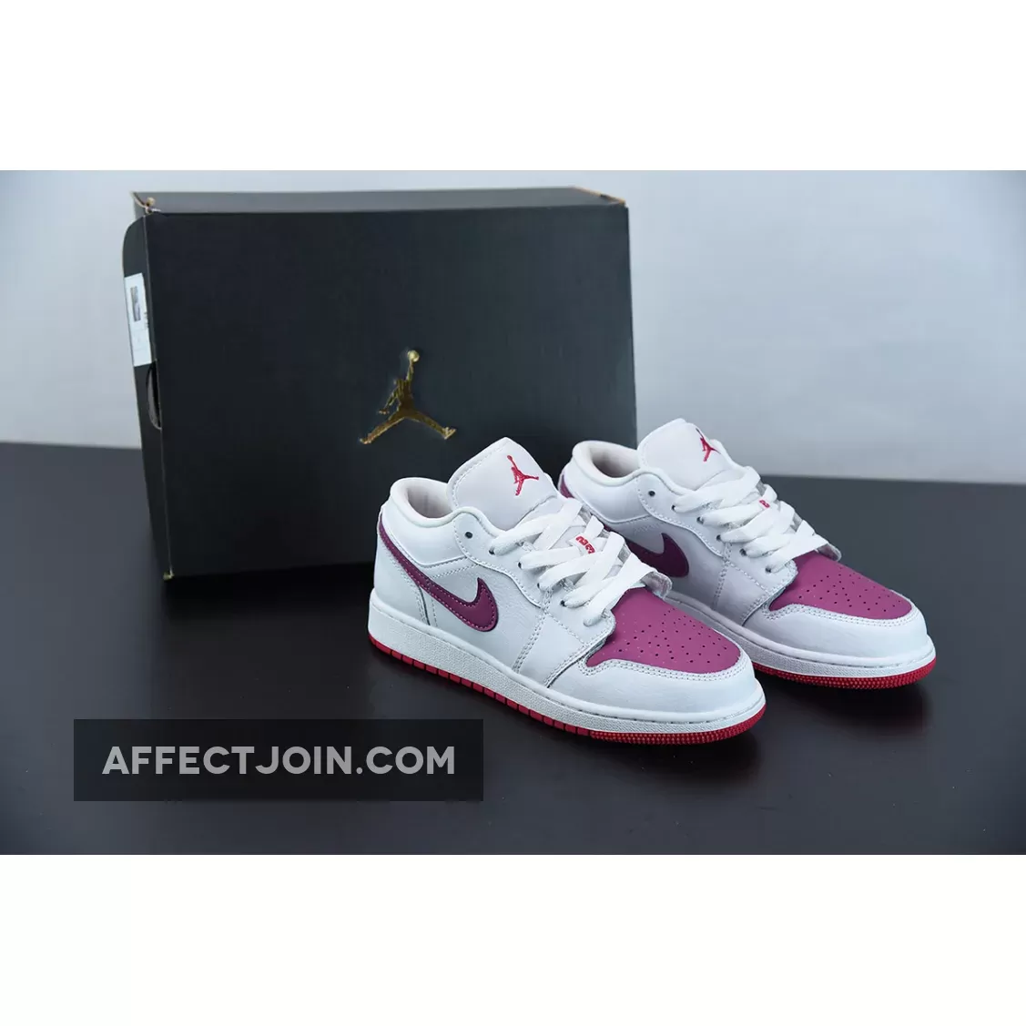 Air Jordan 1 Low GS 'White Berry' 554723-161 / berry jordan 1