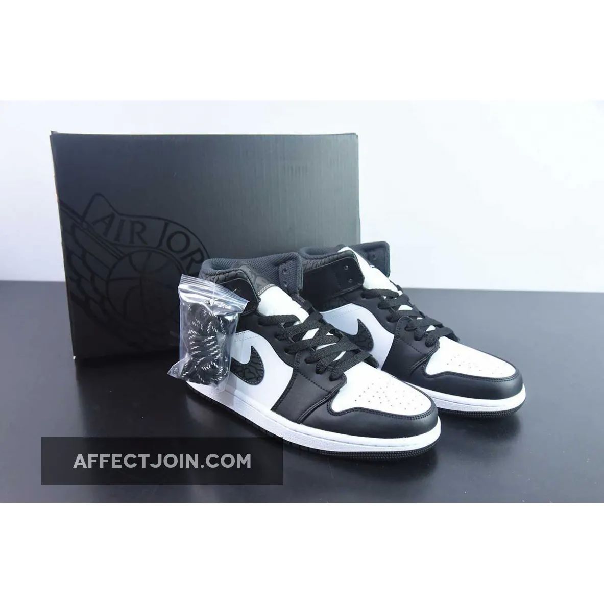 Air Jordan 1 Mid ‘Panda Elephant’ Black White